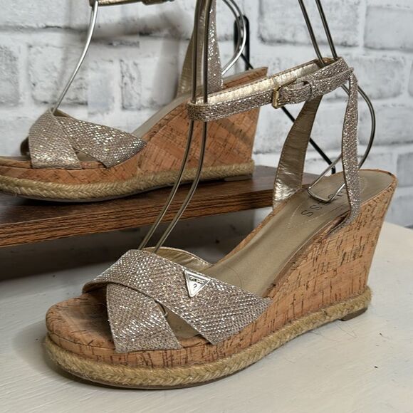 GUESS Metallic Strappy Platform Wedges Womens Size 9 - Picture 3 of 9